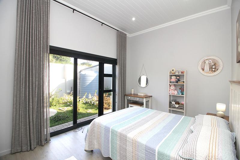 3 Bedroom Property for Sale in Reebok Western Cape